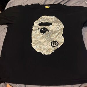Black bape t shirt pretty much new